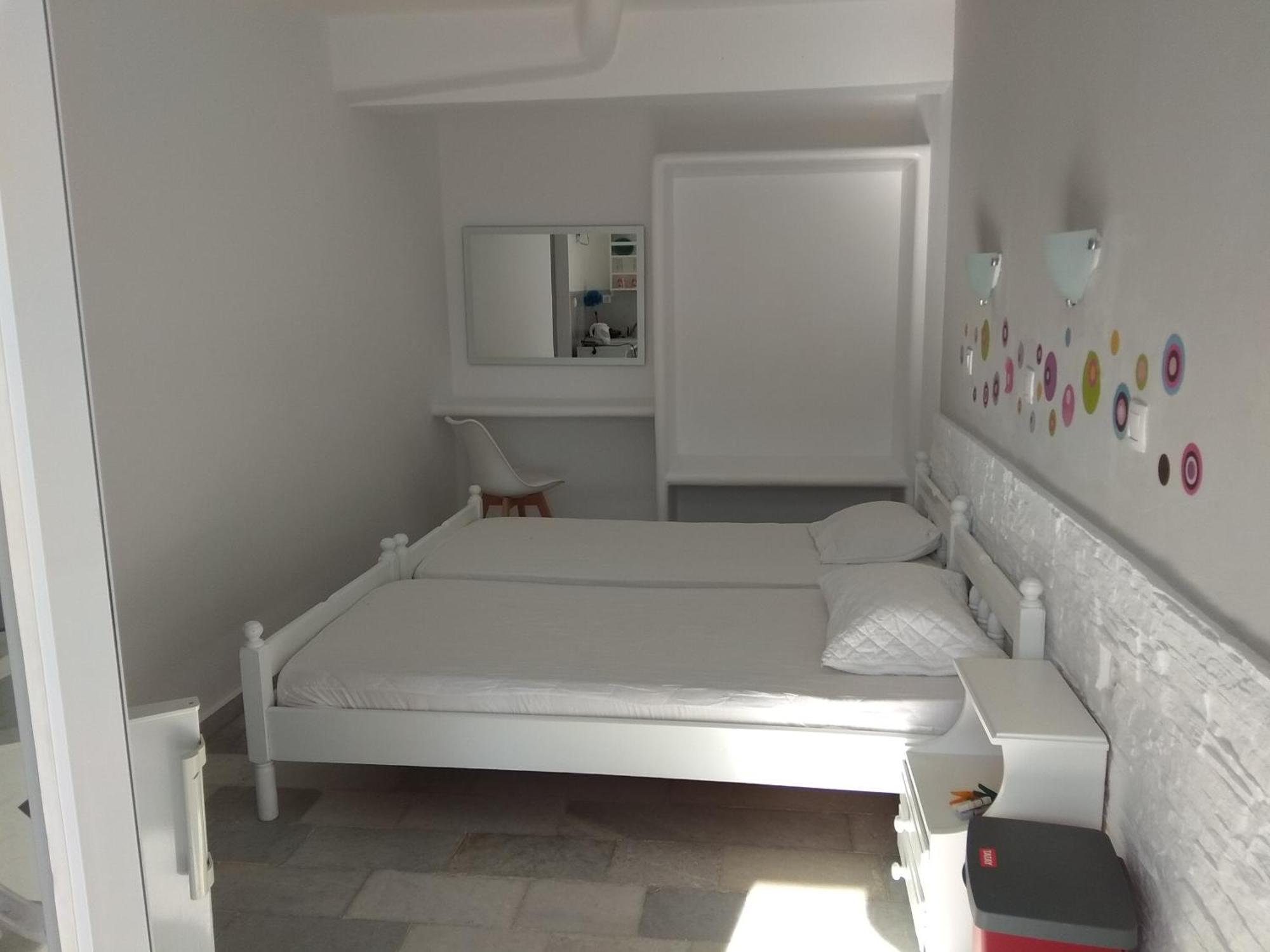 Nikoletta Studios Agios Prokopios  Room photo